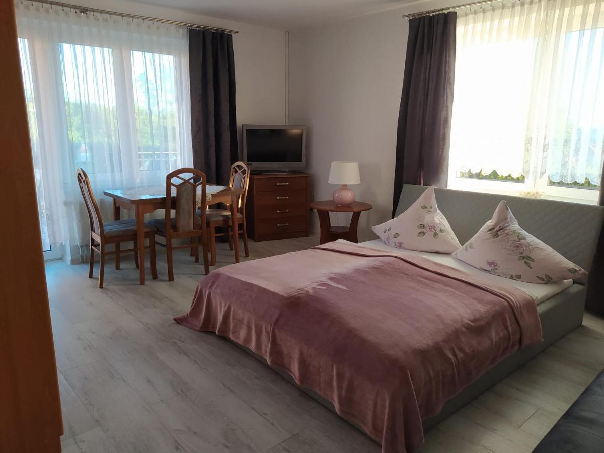 Ferienwohnung Mocik Jastrzębia Góra Exterior foto
